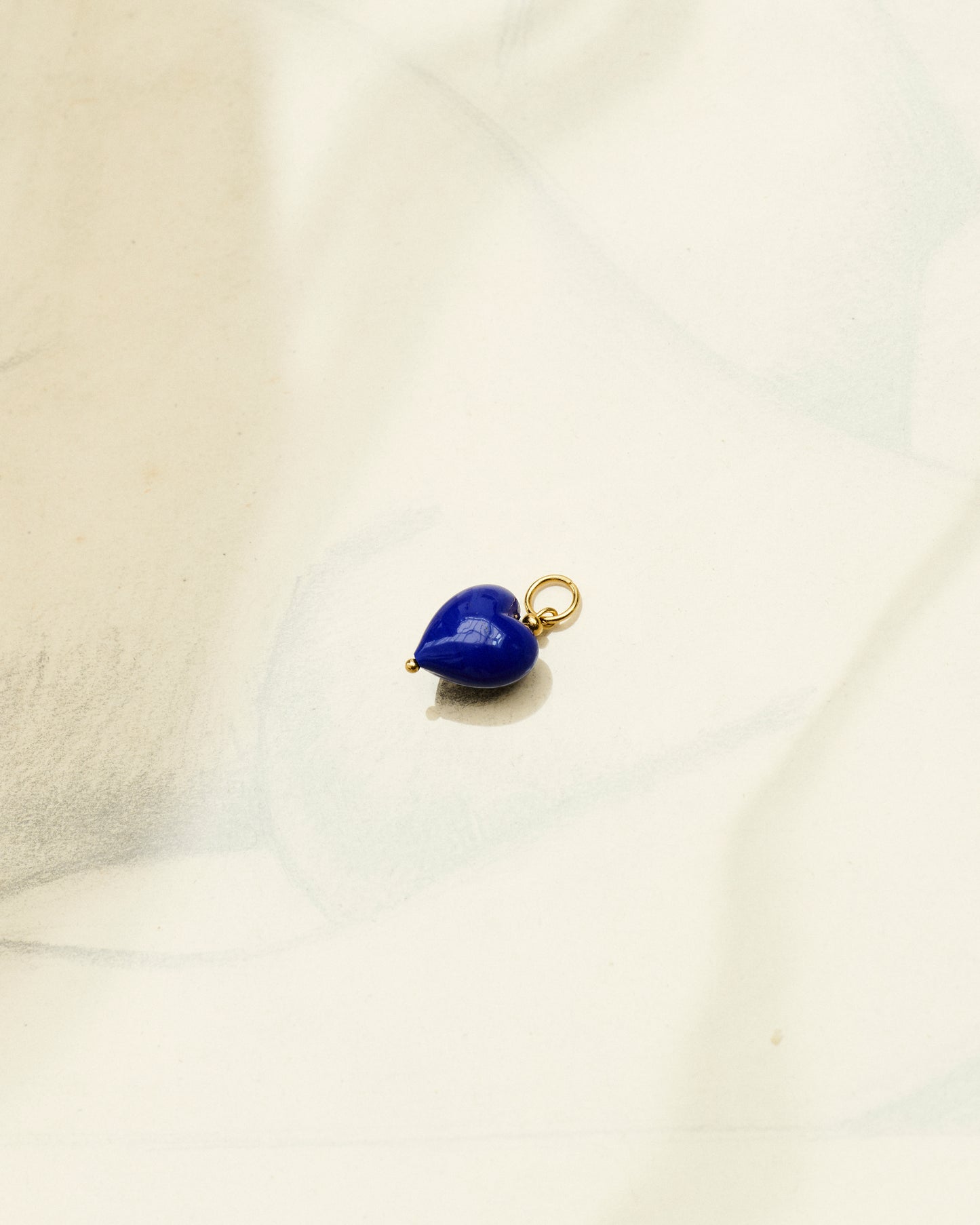 Uma Pendant