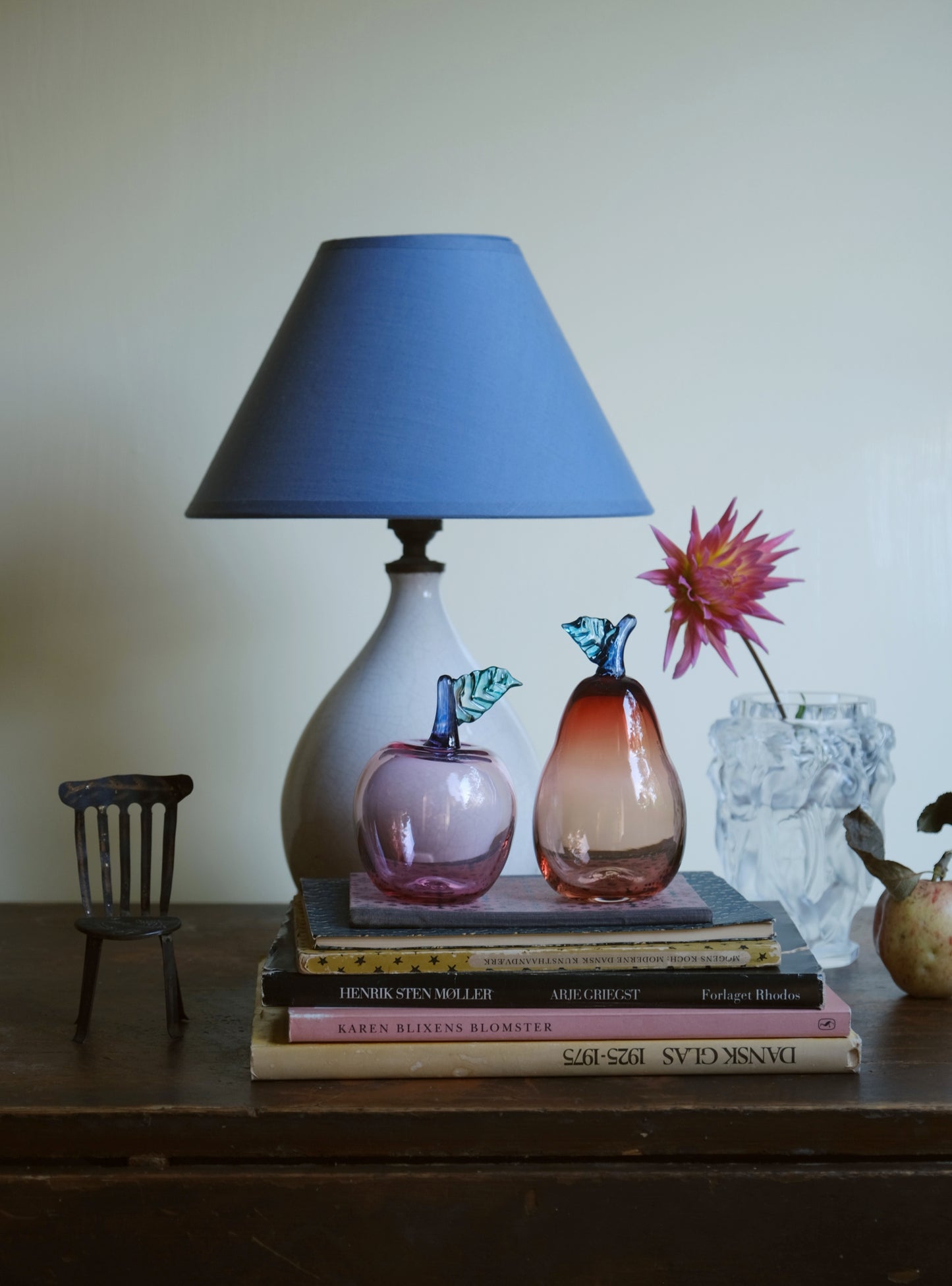 Marianne Paperweight