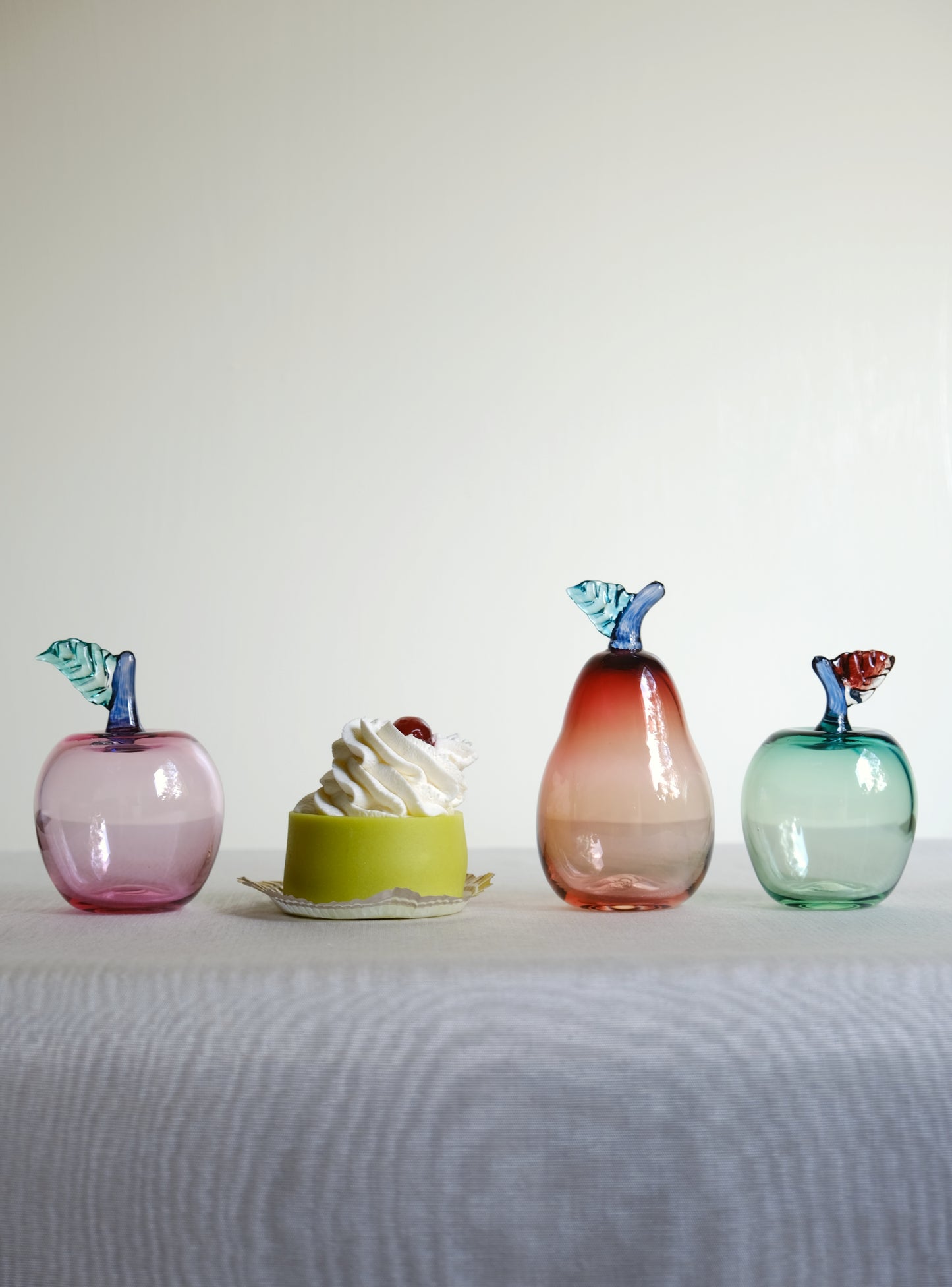 Marianne Paperweight