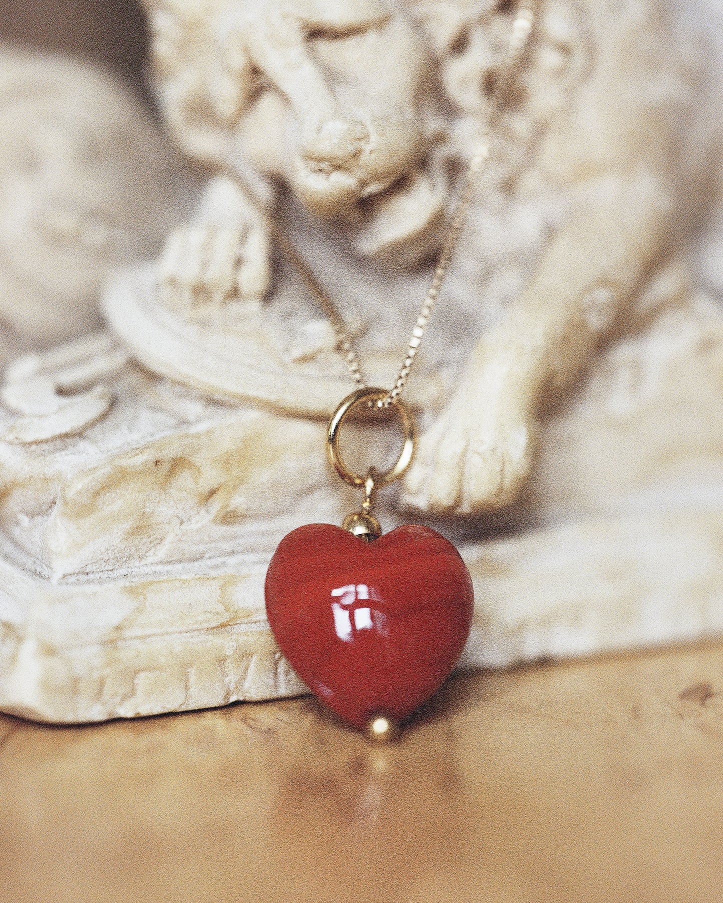 Akua Objects Glassware. Mouth blown and handmade Venetian Glassware. Made in Murano. Every glass heart is handmade and available in the colours red and blue. The Uma pendant is named after Josefine's first born daughter. When Annika was the same age as Uma, she travelled to Venice with her parents, and it was in the city of love her passion for glass was born.