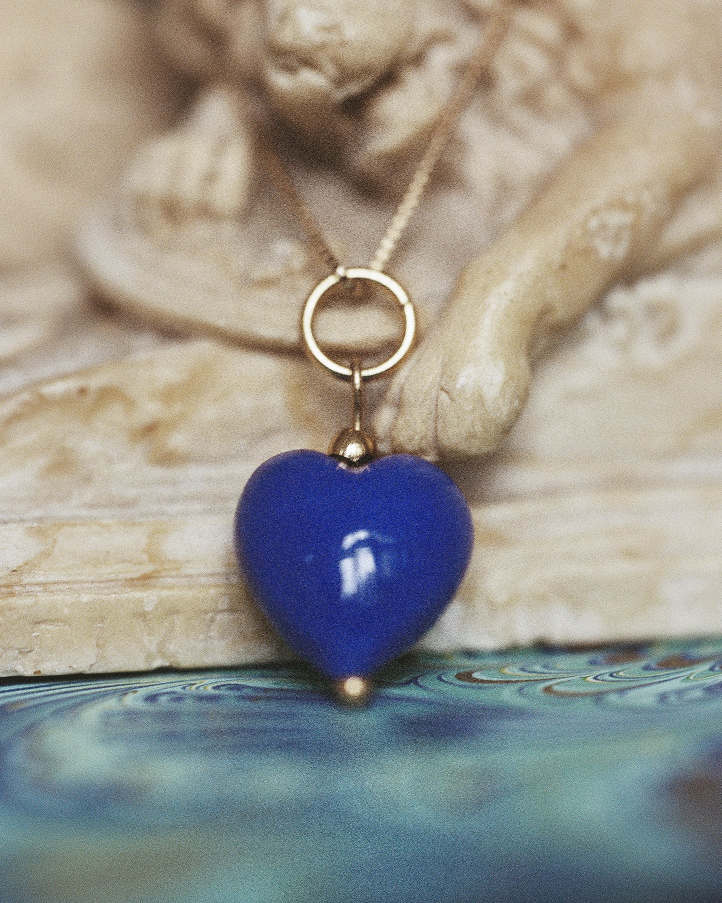 Akua Objects Glassware. Mouth blown and handmade Venetian Glassware. Made in Murano. Every glass heart is handmade and available in the colours red and blue. The Uma pendant is named after Josefine's first born daughter. When Annika was the same age as Uma, she travelled to Venice with her parents, and it was in the city of love her passion for glass was born.