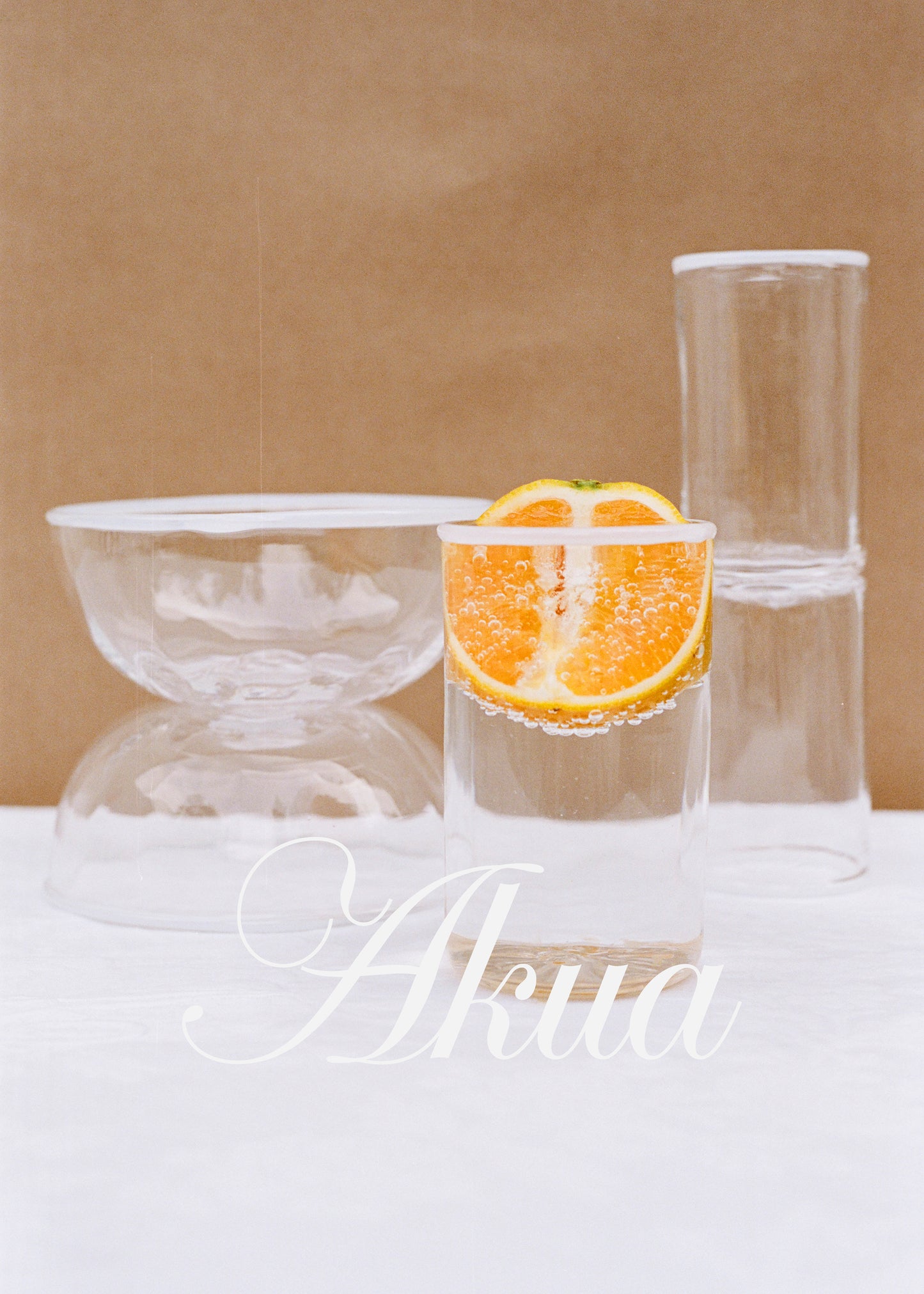 Akua Objects Glassware. Mouth blown and handmade Bohemian Glassware. Made in Bohemia. The Peter collection is a dedication to Annika’s grandfather, who made a great effort of gathering his children and grandchildren around an atmospheric dinner table. Glassware with a rim has always been present in the home of Peter’s and is a timeless classic that will be found in homes for many generations to come.