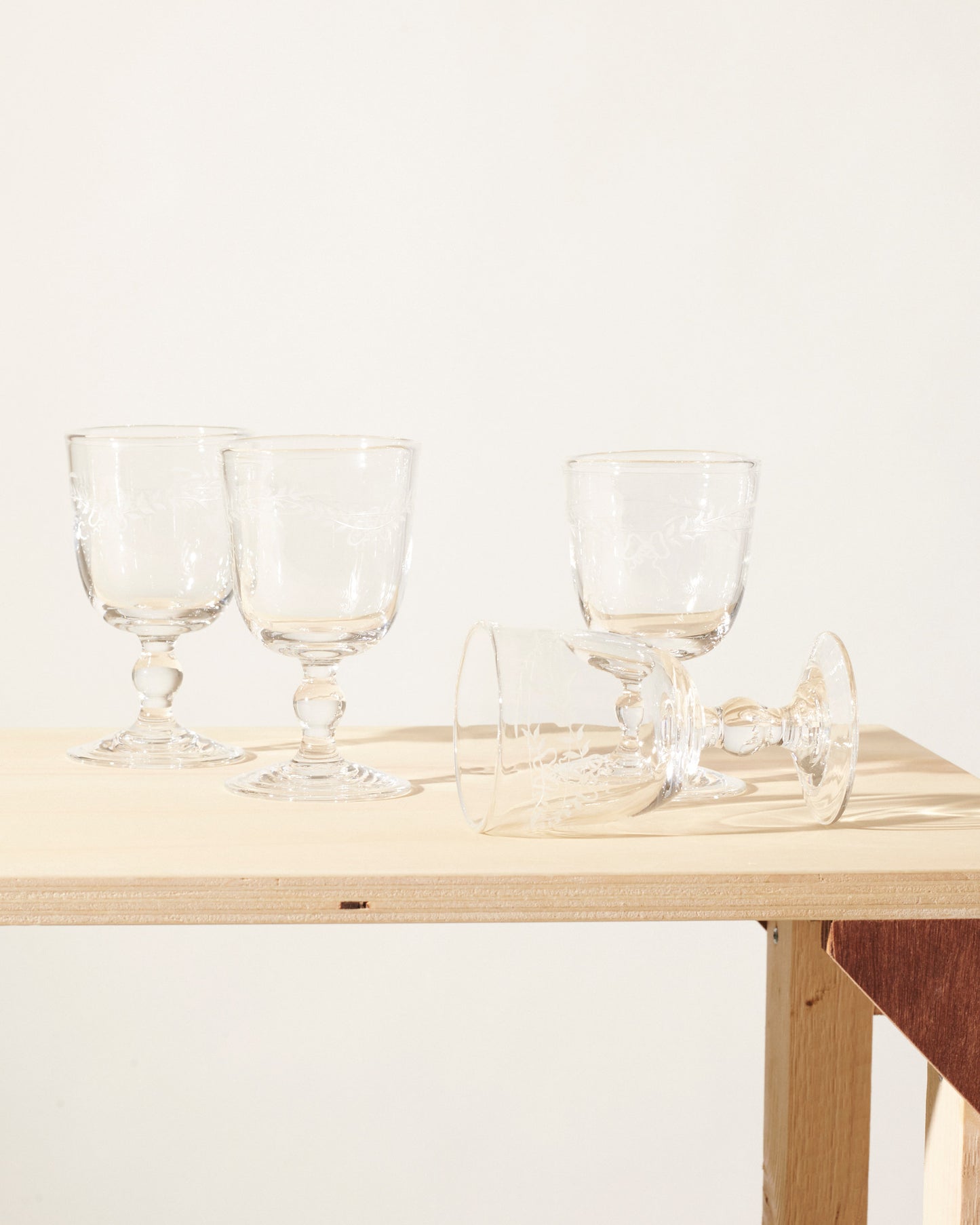 Barbro Wine Glass Large- Set of four