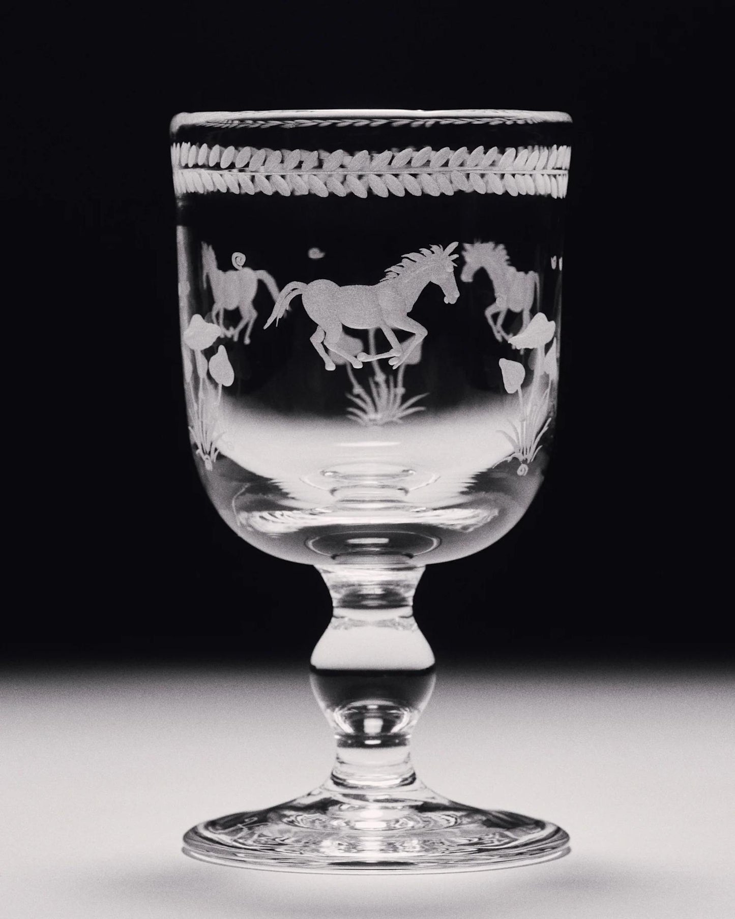 Barbro Wine Glass - Set of four