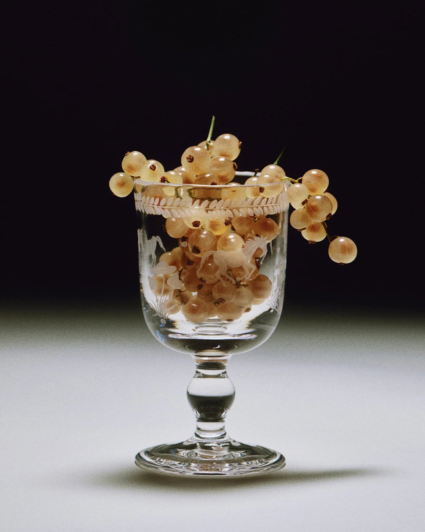 Barbro Wine Glass - Set of four
