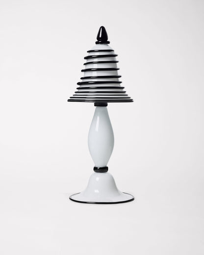 Rosenborg Table Lamp