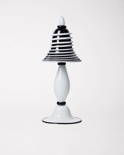 Rosenborg Table Lamp