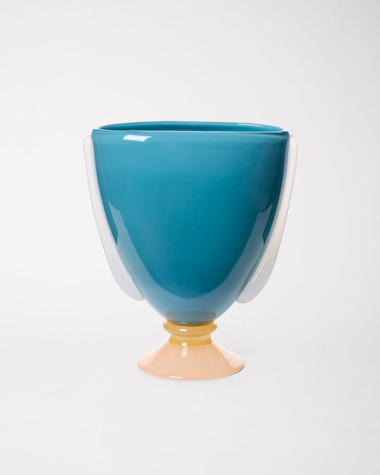 Karl Vase