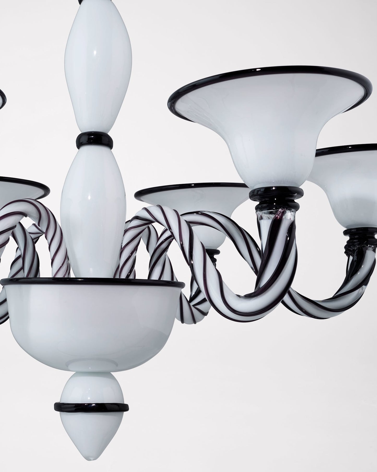 Rosenborg Chandelier Short