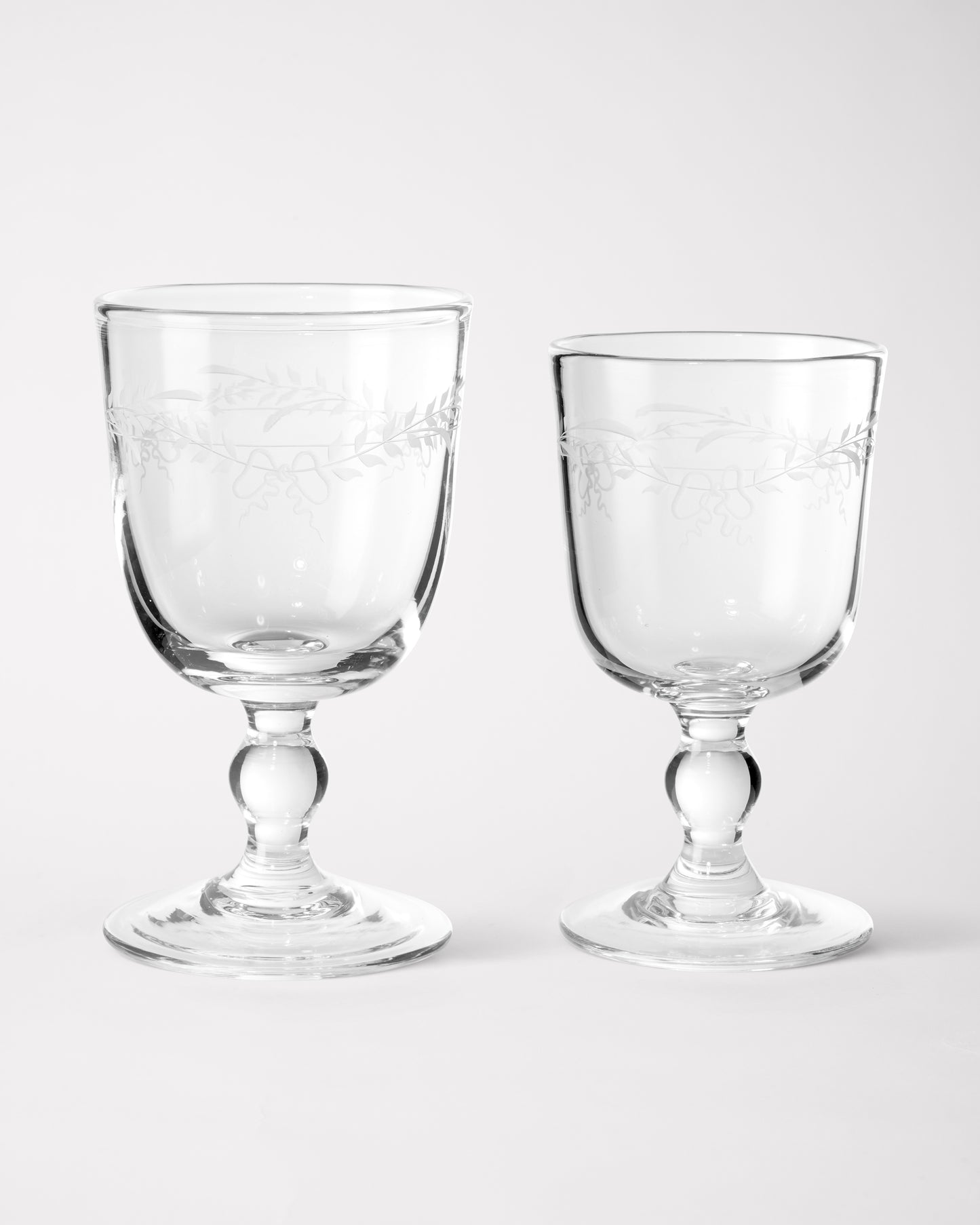 Barbro Wine Glass - Set of four